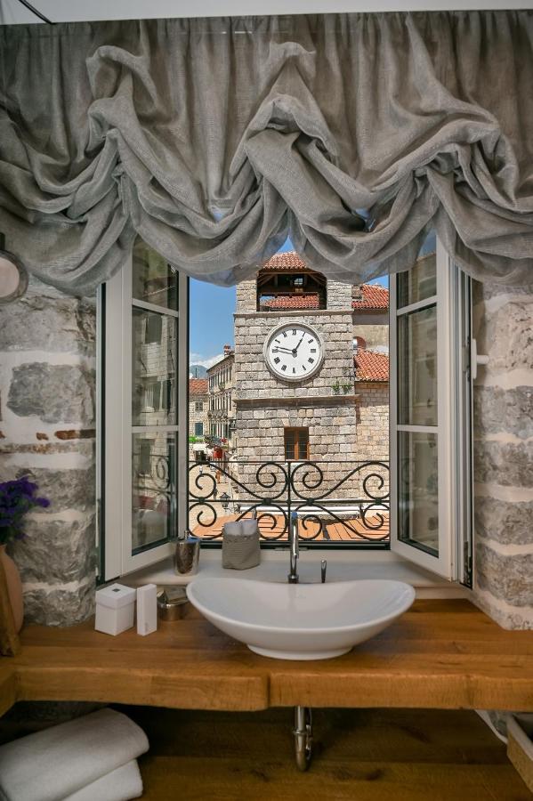Apartments Hun Kotor Luaran gambar