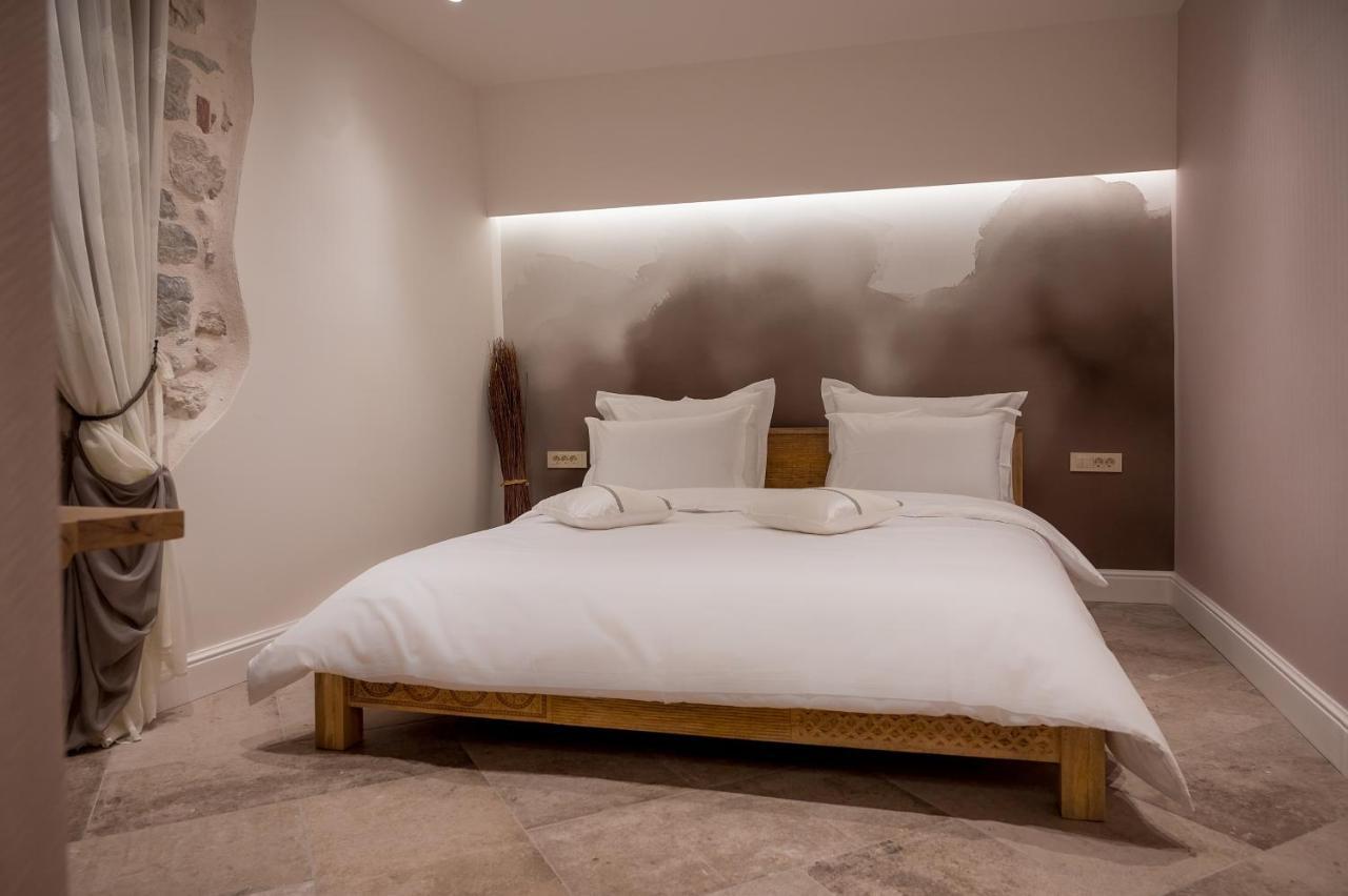 Apartments Hun Kotor Luaran gambar