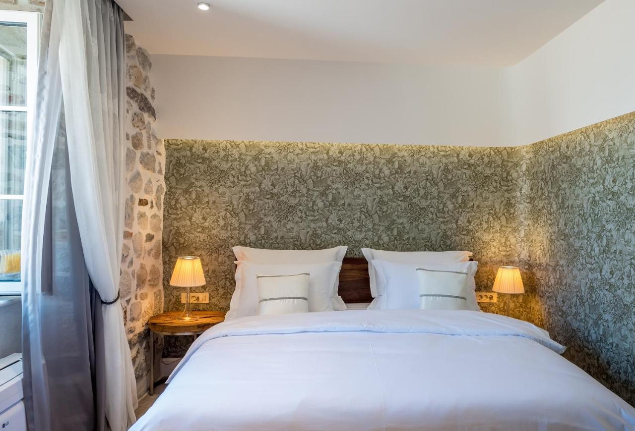 Apartments Hun Kotor Luaran gambar